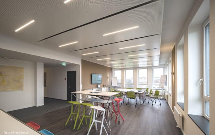 LED Arbeitsplatzbeleuchtung von Metawell: Firma Visus